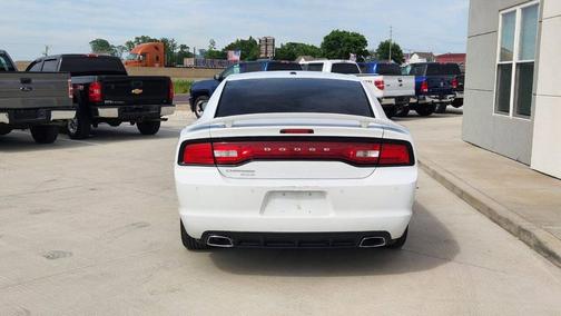 White 2014 Dodge Charger SXT