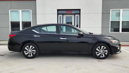 2022 Nissan Altima 2.5 S