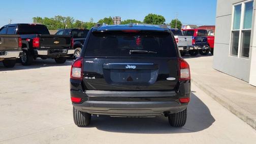 Black 2016 Jeep Compass Latitude