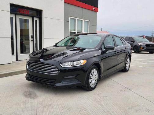 2013 Ford Fusion S