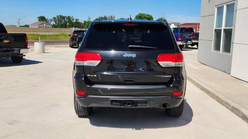 Black 2016 Jeep Grand Cherokee Laredo