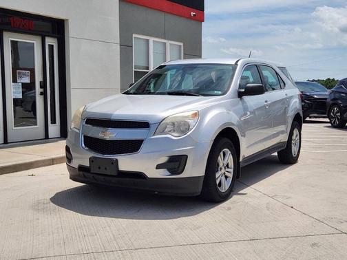 Silver 2015 Chevrolet Equinox LS