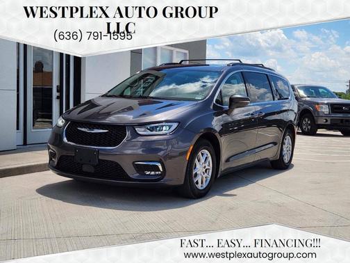 Gray 2022 Chrysler Pacifica Touring-L