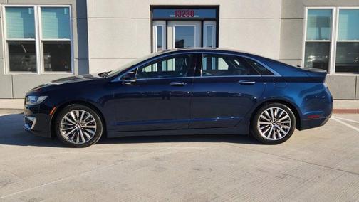2017 Lincoln MKZ Select