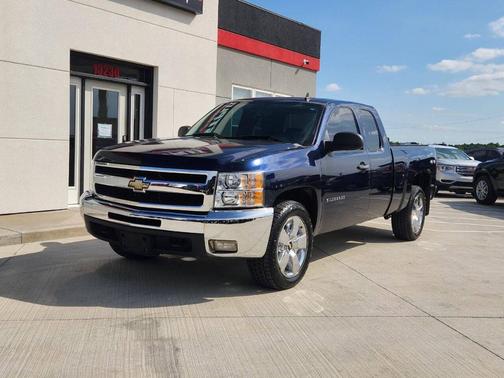 Blue 2011 Chevrolet Silverado 1500 LT
