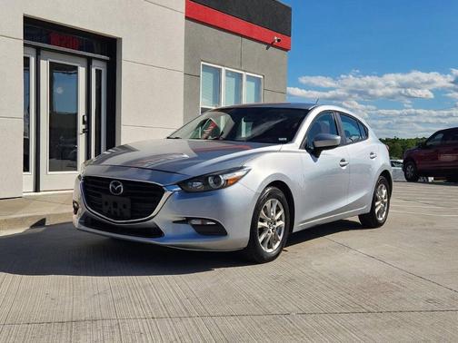 Sonic Silver Metallic 2017 Mazda Mazda3 Sport