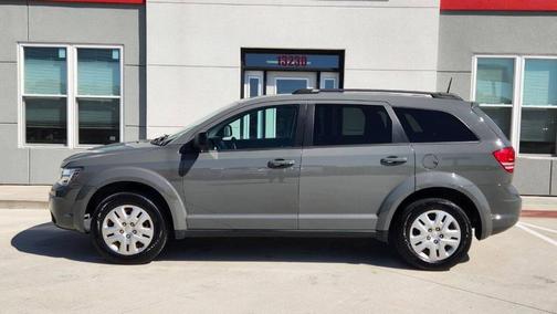 Gray 2019 Dodge Journey SE Value Package