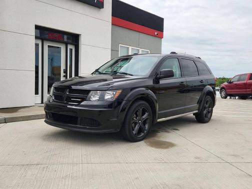 Black 2019 Dodge Journey Crossroad