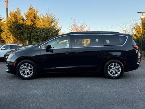 2021 Chrysler Voyager LXI