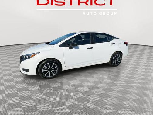 2023 Nissan Versa 1.6 S