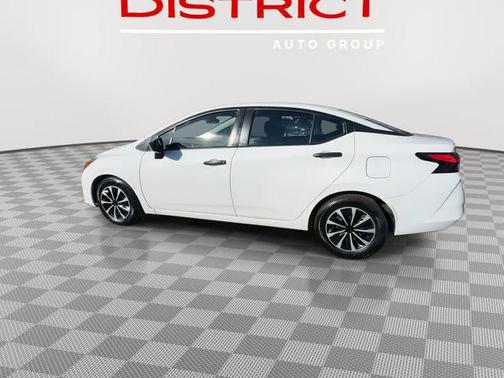 2023 Nissan Versa 1.6 S