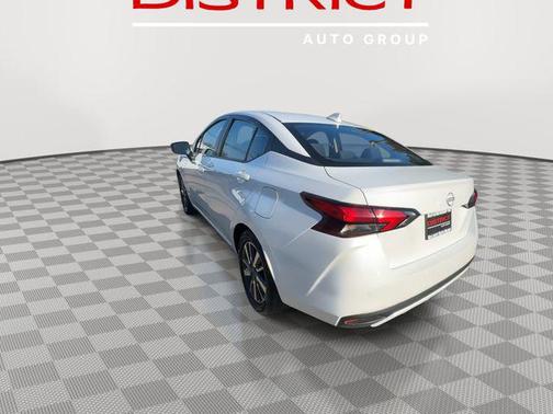 2024 Nissan Versa 1.6 SV