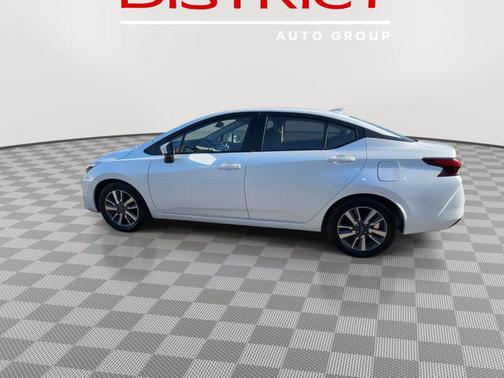 2024 Nissan Versa 1.6 SV