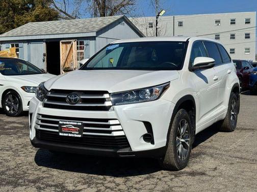 2018 Toyota Highlander LE