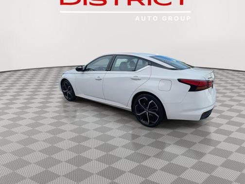 2024 Nissan Altima SR FWD