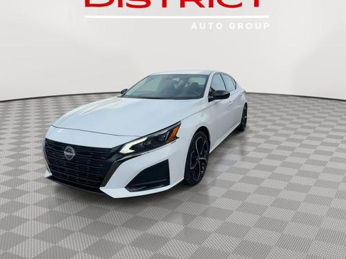 2024 Nissan Altima SR FWD
