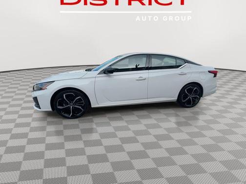 2024 Nissan Altima SR FWD