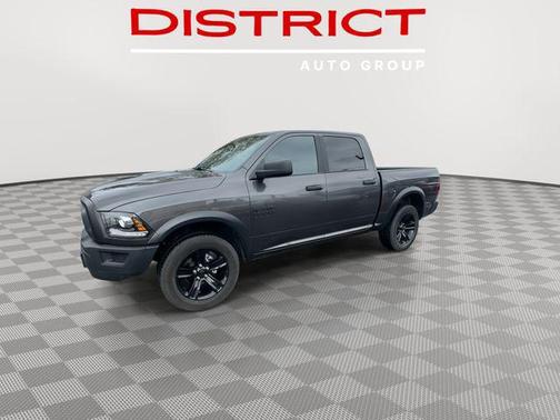 2024 RAM 1500 Classic Warlock Crew Cab 4x4 5'7' Box
