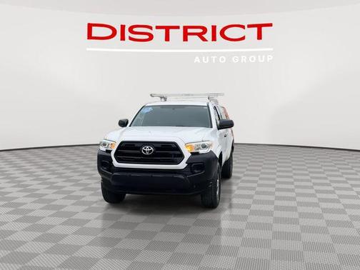 2017 Toyota Tacoma SR