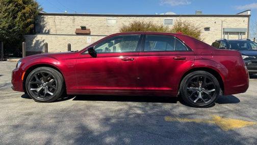 2022 Chrysler 300 Touring