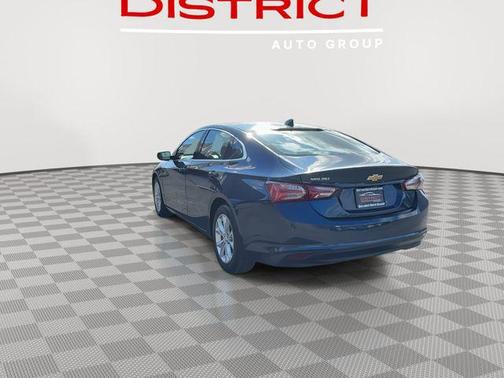 2022 Chevrolet Malibu FWD LT