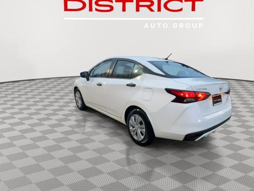 2023 Nissan Versa 1.6 S