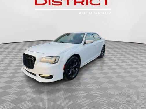 2022 Chrysler 300 Touring