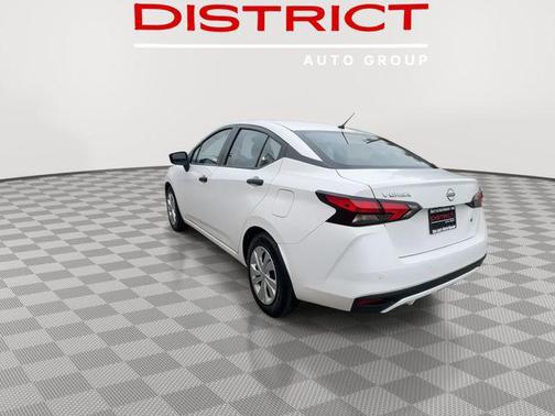 2023 Nissan Versa 1.6 S