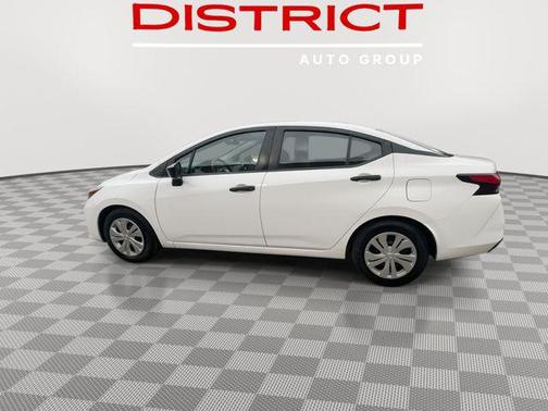 2023 Nissan Versa 1.6 S