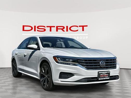 2020 Volkswagen Passat 2.0T SE