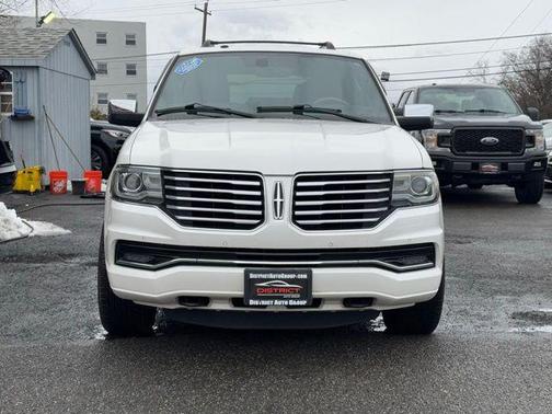2015 Lincoln Navigator Base