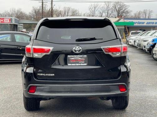 2016 Toyota Highlander LE