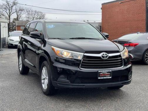 2016 Toyota Highlander LE