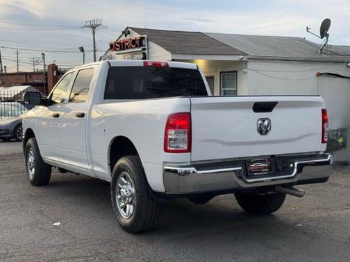 2020 RAM 2500 Tradesman Crew Cab 4X2 6'4' Box