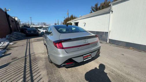 2022 Hyundai SONATA Limited