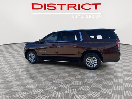 2023 Chevrolet Suburban LT