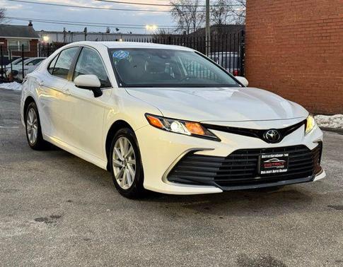 2022 Toyota Camry LE