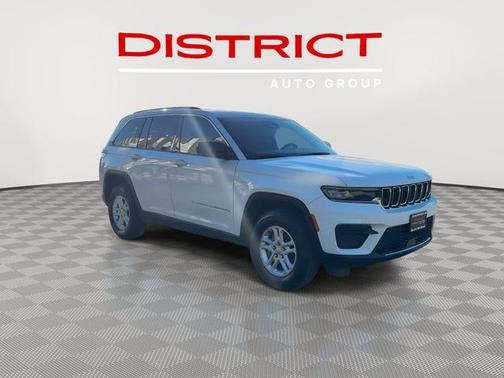 2024 Jeep Grand Cherokee Laredo
