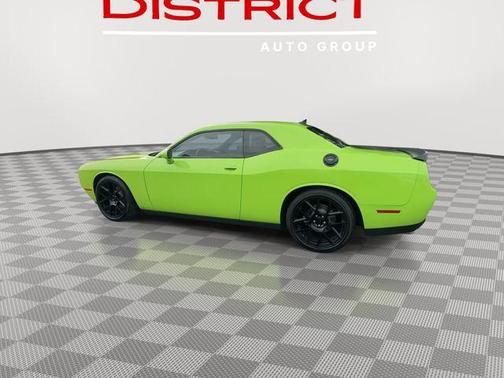2015 Dodge Challenger R/T Plus
