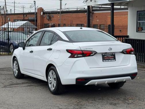 2020 Nissan Versa 1.6 S
