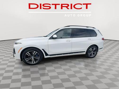 2025 BMW X7 xDrive40i