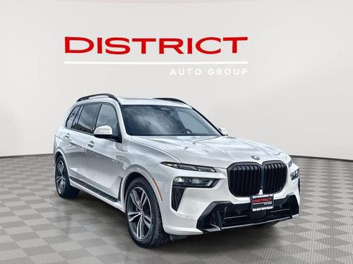 2025 BMW X7 xDrive40i