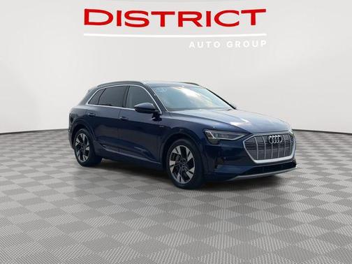 2021 Audi e-tron Premium