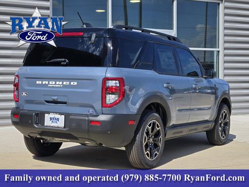 Azure Gray Metallic Tri-Coat 2026 Ford Bronco Sport Outer Banks