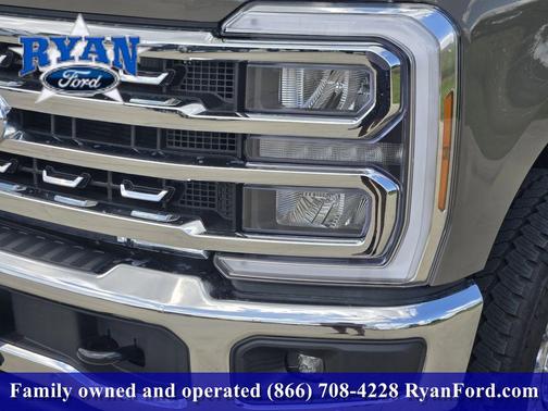 Marsh Gray 2026 Ford F-250 Lariat