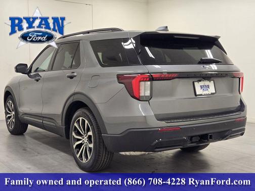 Carbonized Gray Metallic 2026 Ford Explorer ST-Line
