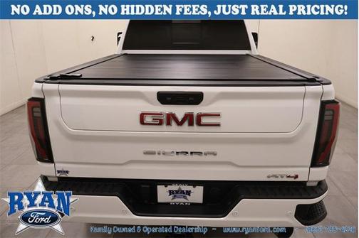 2024 GMC Sierra 2500 AT4