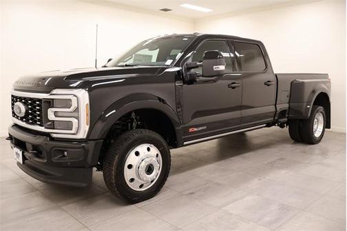2025 Ford F-450 Platinum