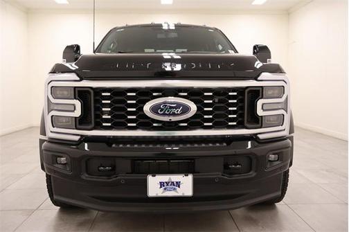 2025 Ford F-450 Platinum