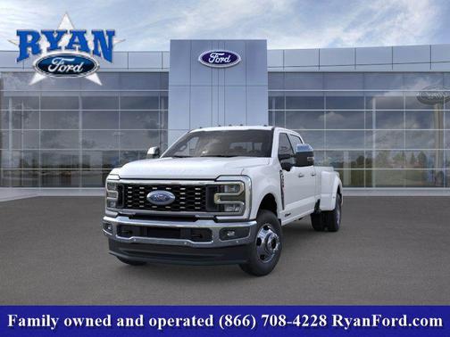 Star White Metallic Tri-Coat 2026 Ford F-350 Lariat